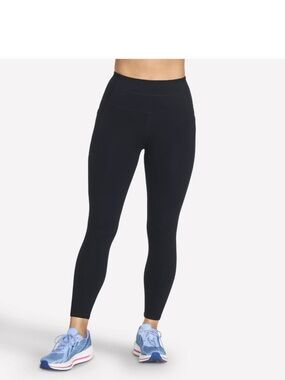 Skechers Go Walk Black Size Large High waisted 7/8 compression leggings. NWOT